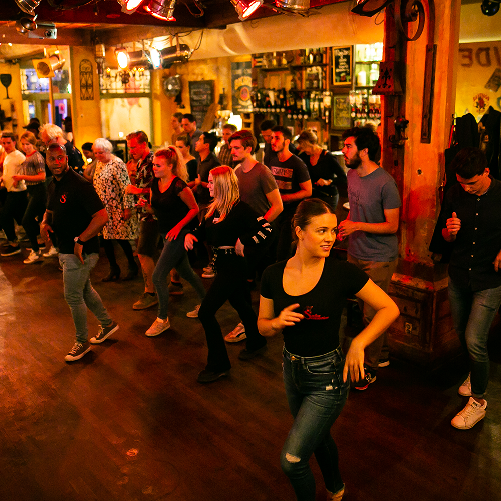 Salsa danslessen bij Salsa Sensation dansschool in Eindhoven